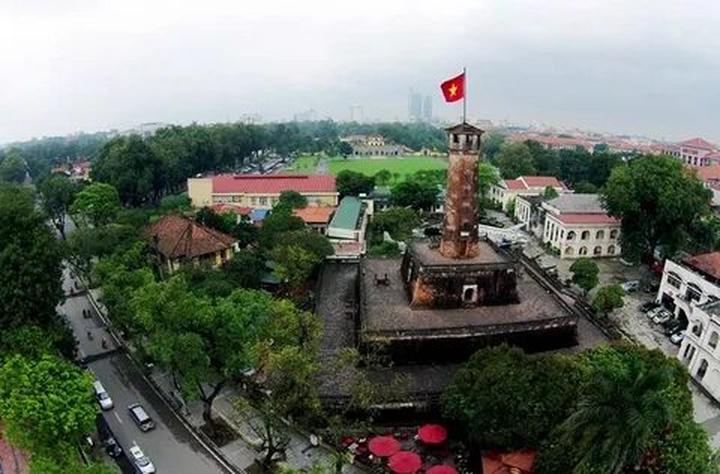 Các nhà khoa học phân tích - Cảm hứng video marketing từ Hotspot Matrix