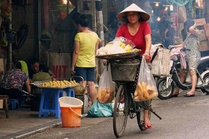 Hotspot Matrix và Quán cafe đầu tiên CẤM khách dùng laptop ngồi làm việc: ''Khách yêu cầu